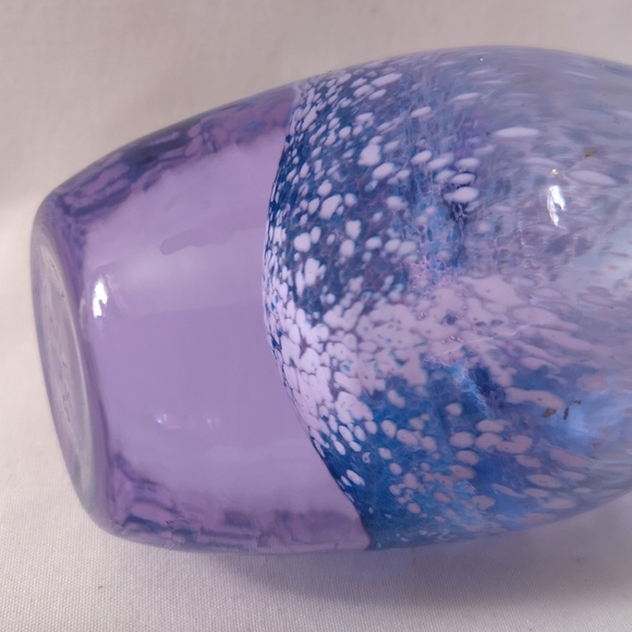 Gorgeous Small Glass Art Vase by Caithness Scotland, Purple Blue Mottled Pattern - Picture 5 of 5